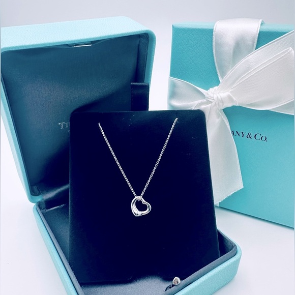 $1,725 Tiffany & Co. Platinum Three 3 Diamond Open Heart Necklace with PACKAGING - Picture 1 of 10
